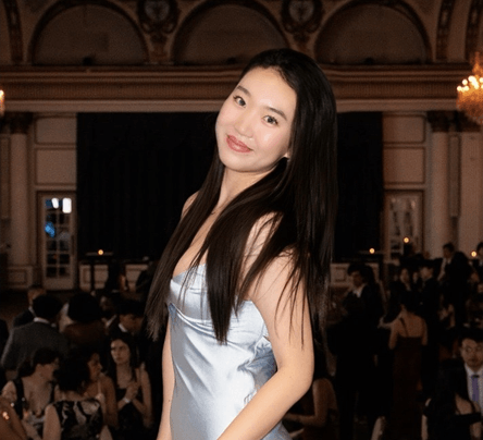 Helaine Zhao